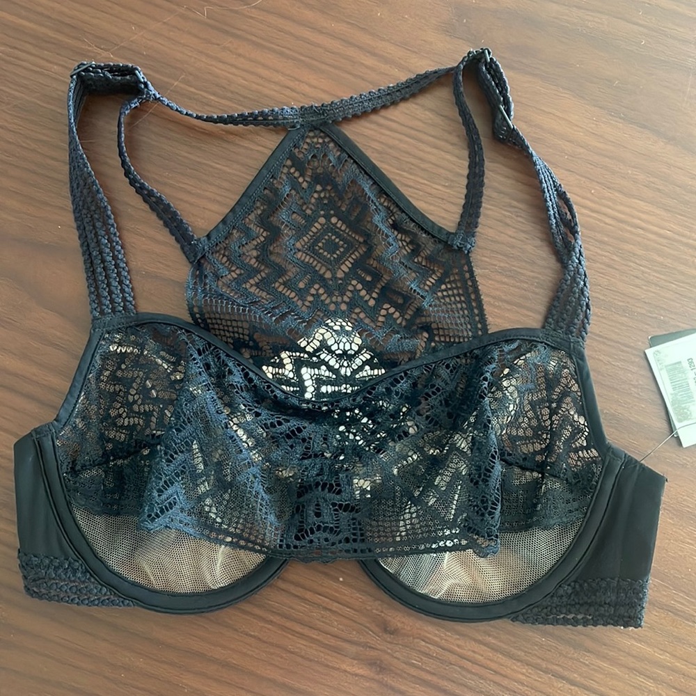 Brand new lace bra with side closure